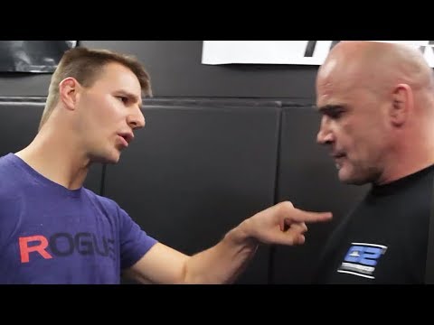 Лучший удар для драки / Как вырубить с одного удара