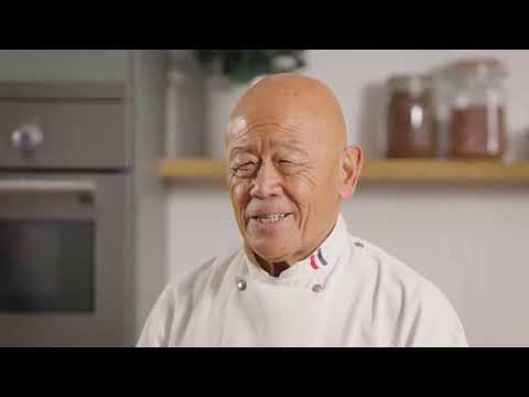 Ken Hom's beef stir fry | Ken Kom recipe