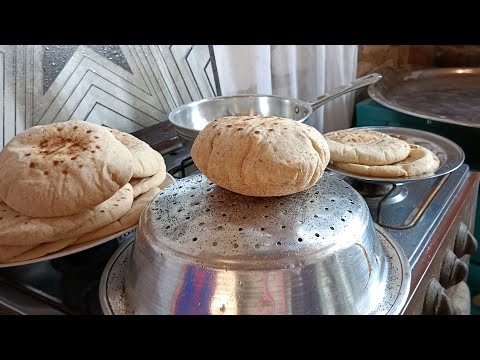 عملت العيش البلدي على الطاسة من غير فرن.. والنتيجة خرافية