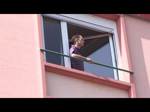 Il stalke son ex qui habite dans sa rue