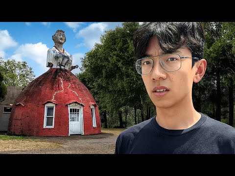 I Tried America's Weirdest Diner