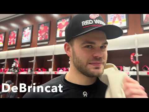 Detroit Red Wings rave about youngest goaltending prospect