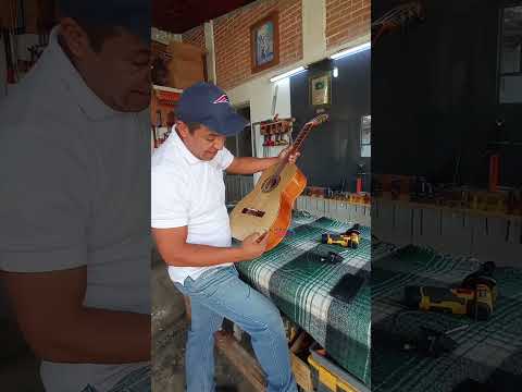 Instalación de Pastilla en Guitarra acústica #shorts