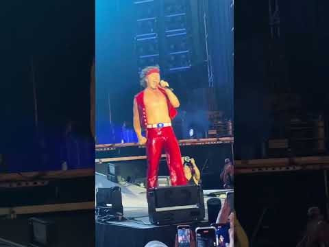 Benson Boone "Beautiful Things" performance in Lollapalooza Chileπ¨π± #bensonboone #beautifulthings