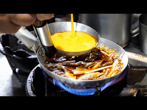 Soba Restaurant's Ultimate Egg Rice Bowl & Beef Noodles | SOBA Noodles in Osaka | A Cook Since 17