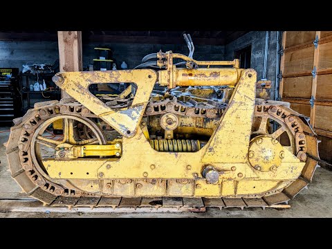 Caterpillar D4 undercarriage work (part 2 of 2)