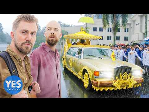 72 Hours Lost in the World’s Richest Dictatorship (no hotel, no food, no transportation...)