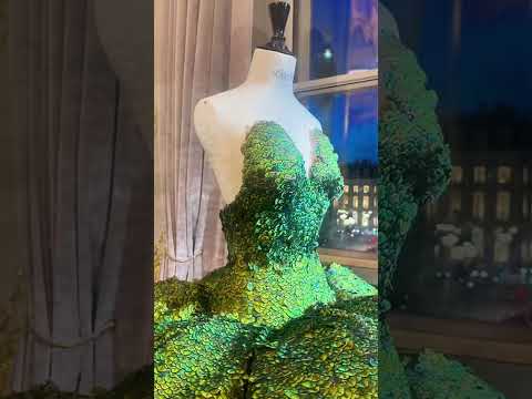 Schiaparelli BTS pt3. Beautiful gowns literally everywhere. 💕💚 #short #shorts #focisca