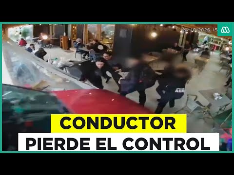 Impactante accidente: Conductor perdió el control de su auto e ingresó a local