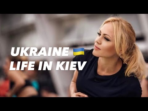 Ukraine 🇺🇦Life in Kiev. February 14, 2026. The Streets of Kiev, Ukraine. Streets Scenes.