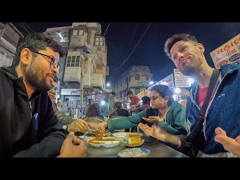 Locals share their food with me and show me true Gujarati flavor 🇮🇳