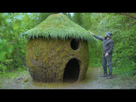Building an Epic Bushcraft Survival Shelter in the Wild!