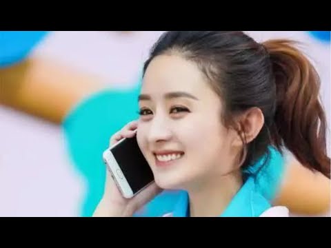 谢娜打电话找赵丽颖借钱，不料忘记关麦，颖宝的回应太搞笑了