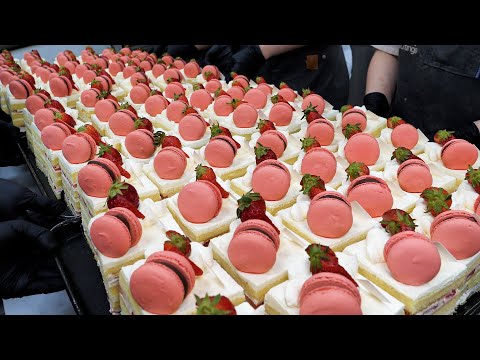 끝없는 딸기와 생크림 폭탄! 달달한 초코 마카롱 케익 만들기 making chocolate macaron cake with strawberry - korean street food
