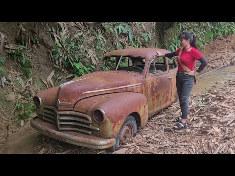 The Girl Who RESTORED an Abandoned Car to Its Former Glory