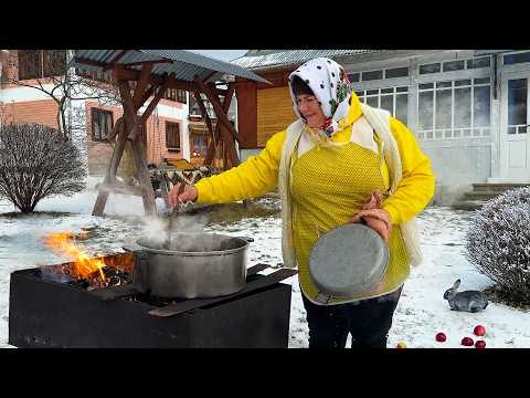 Winter in the Village: From Horse Care to a Cozy BBQ Lunch by the Fireplace