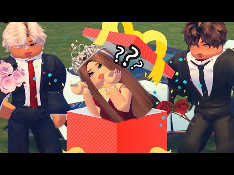 RICH MASTER AND THE SCHOOL HEARTTHROB ARE CHASING ME😳...(Berry Avenue)