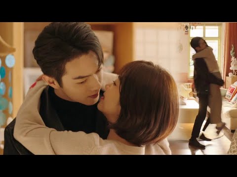 霸總上門哄妻，直接把她抱到床上又親又脫衣服纏綿，大白天就這麼刺激！🍑Chinese Dramas | 譚松韻、許凱