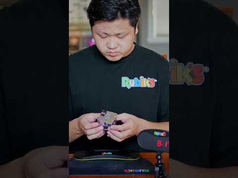 A new World Record with the Rubik's Pulse! Safe to say that Max solved before lights out 😂