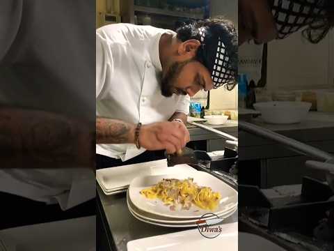 White Truffles Season 🍄‍🟫🇮🇹😋 @DiwasCucina #shorts #tasty #food #tiktok #viralshorts #viralvideo