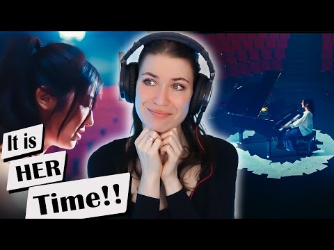 EJAE  "In Another World" is STUNNING | VOCAL COACH REACTION...RUMI from Kpop Demon Hunters Solo!!)