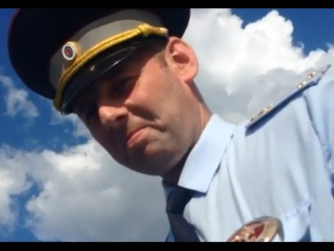 Ивановский парень уделал московских гаишников  Прикол