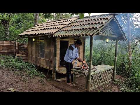 Solo Camping || Membuat Kanopi Bambu & Tempat Bersantai