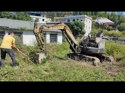 Restoring an Abandoned Mini Excavator – Reviving a Machine After Years of Neglect