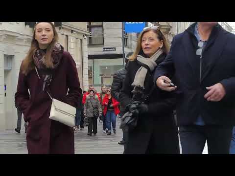 AUTUMN FASHION IN THE STREETS BEAUTIFUL, STREET STYLE FASHION 2025
