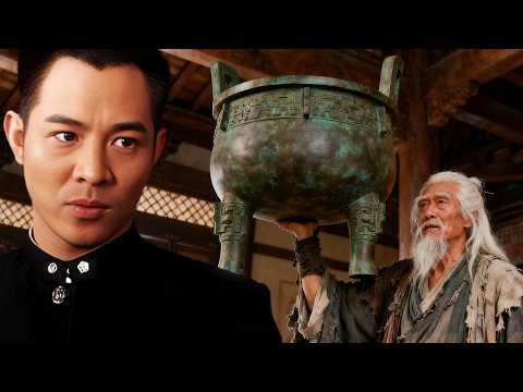 A ragged beggar was a hidden master, lifting a 500kg cauldron with one hand!