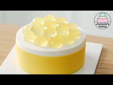 These tiny things make Lemon Cake better. Jewel lemon cake.
