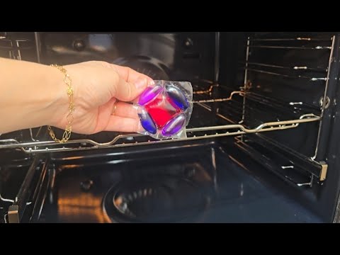 Did you know this trick to clean the oven effortlessly ?