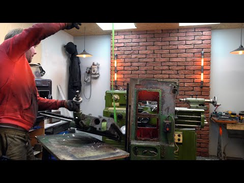 A caliper weighing 120 kg fell. Restoring a milling machine.