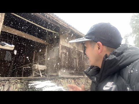 雪中探秘無人村，梵淨山裡的鬼村，一副副棺材，見不到一個人