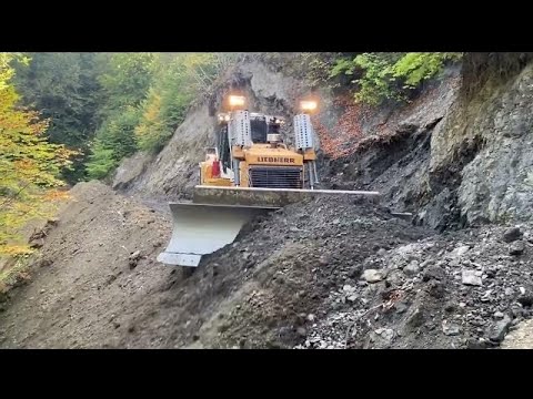 LIEBHERR 746 Dozer İle Heyelan Çalışması ''Tek Bölüm''