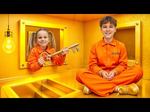 Rich Prison Escape Challenge! 🏰✨ | Vania Mania Kids
