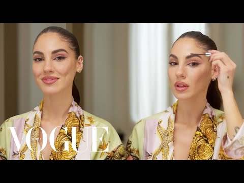 Giulia De Lellis: beauty routine per pelli a tendenza acneica | Beauty Secrets | Vogue Italia