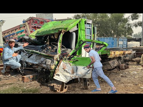This truck was completely destroyed in a dangerous accident years ago || Now restore it