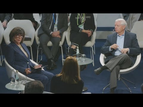 پنل «ایران» در نشست امنیت مونیخ با حضور لیندزی کراهام، روبرتو متسولا و کریم سجادپور