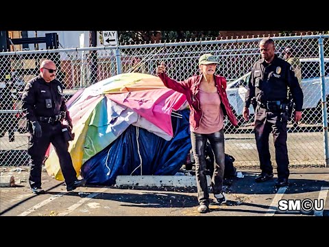 𝗧𝗘𝗡𝗦𝗘 𝗠𝗢𝗠𝗘𝗡𝗧𝗦: Police and Sanitation Teams Encounter Resistance During Venice Cleanup Operation