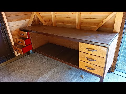 I made a workbench and shelves for the new utility room with my own hands.