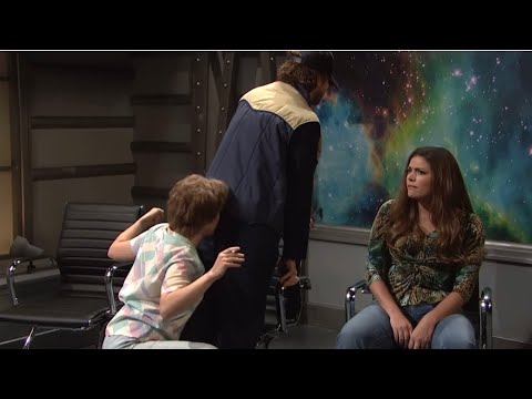 SNL moments that make me giggle very hard
