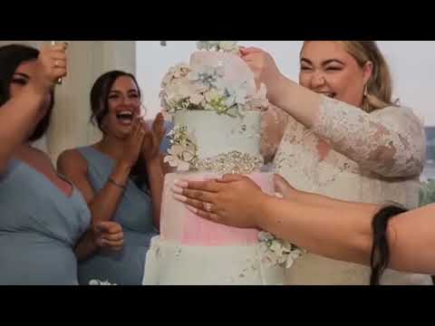 This Bride Was Abandoned At The Altar By Her Groom, But She Still Proceeded With The Marriage