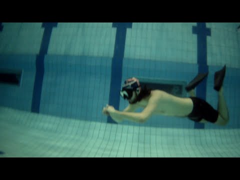 CPS 5 bumped into divers (onboard video only!)