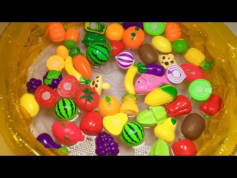 Πλαστικά Παιχνίδια στην πισίνα | Βίντεο με Αληθινά Φρούτα και Λαχανικά