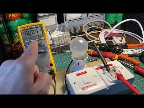 Dim Bulb Tester - a tool to manage current flow when repairing electronics