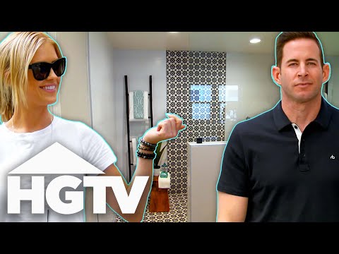 Tarek & Christina's Biggest Walk-In Shower EVER! | Flip Or Flop