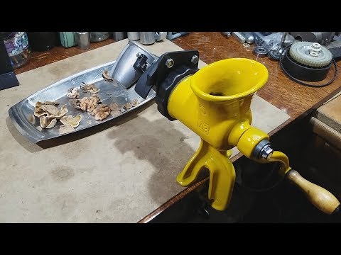 Nutcracker based on a meat grinder