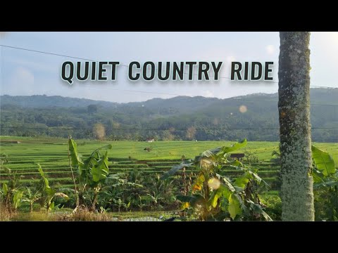 QUIET COUNTRY RIDE | Riding a Motorcycle Through the Countryside