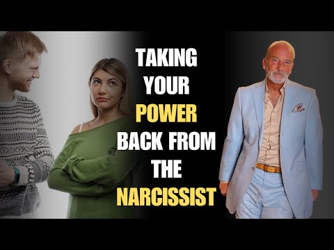8 Smart Techniques To Fool A Narcissist